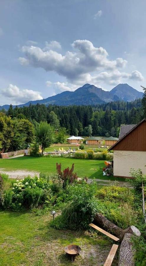 Holzjurten By Julka - Self Checkin Villa Finkenstein am Faaker See Buitenkant foto